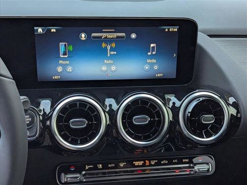 New 2026 Mercedes-Benz GLA 250 4MATIC image 11