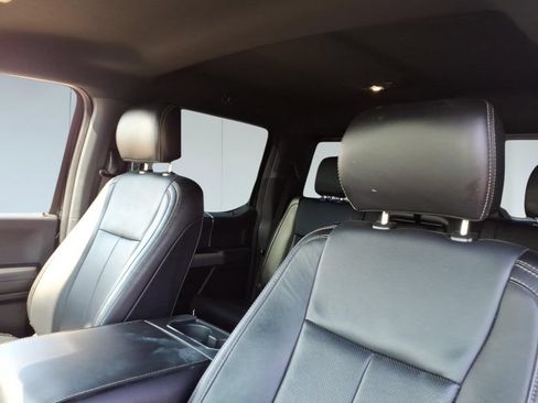 Used 2020 Ford F150 Lariat w/ Equipment Group 502A Luxury AWD/4WD image 16