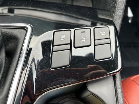 Used 2023 Kia Sportage SX image 32