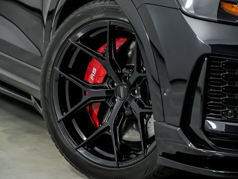 Used 2021 Audi RS Q8 w/ Luxury Package AWD/4WD image 4