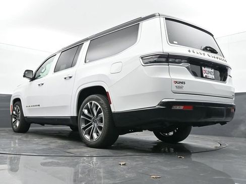 Used 2024 Jeep Grand Wagoneer L Series III image 53