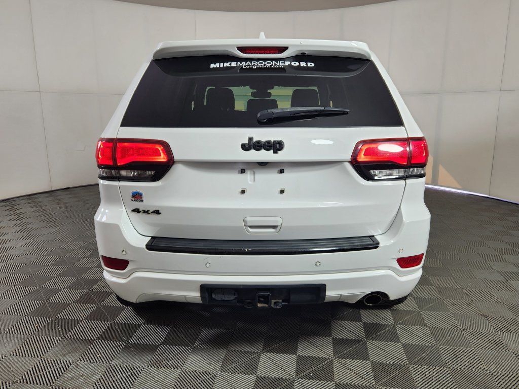Used 2017 Jeep Grand Cherokee Altitude AWD/4WD image 6