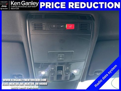 Used 2024 Volkswagen Tiguan SE R-Line AWD/4WD image 19