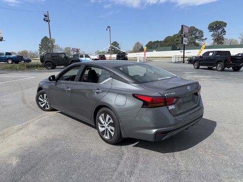 Used 2021 Nissan Altima 2.5 S image 3