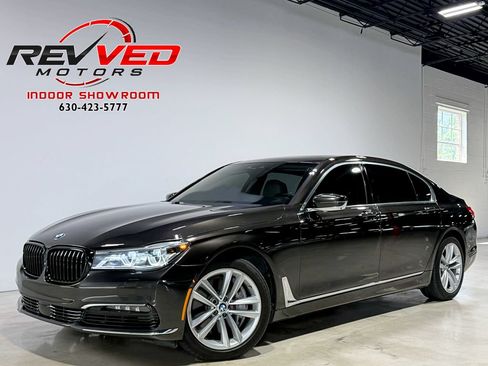 Used 2016 BMW 750i xDrive AWD/4WD image 1