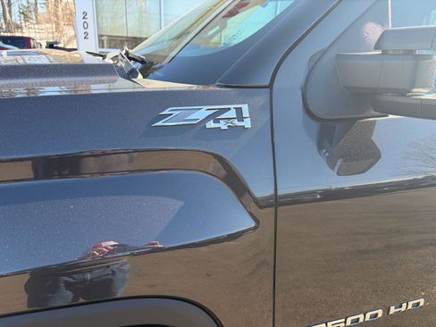 Used 2016 GMC Sierra 2500 SLT w/ Driver Alert Package image 14