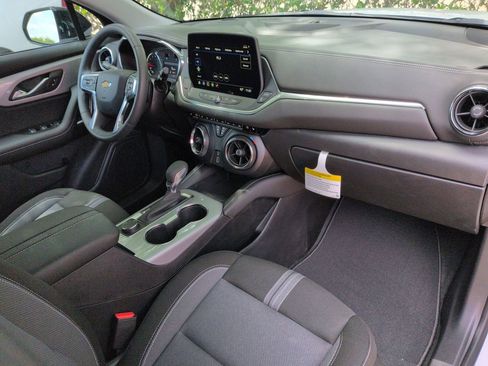New 2026 Chevrolet Blazer LT w/ Midnight/Sport Edition FWD image 25