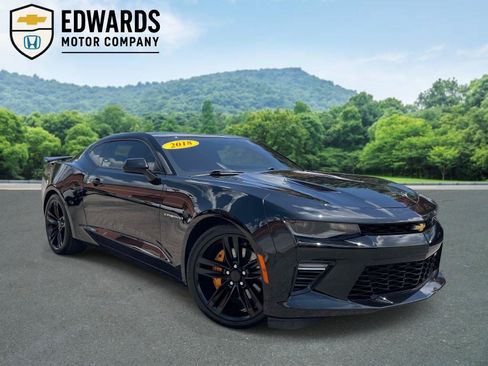 Used 2018 Chevrolet Camaro SS RWD image 1