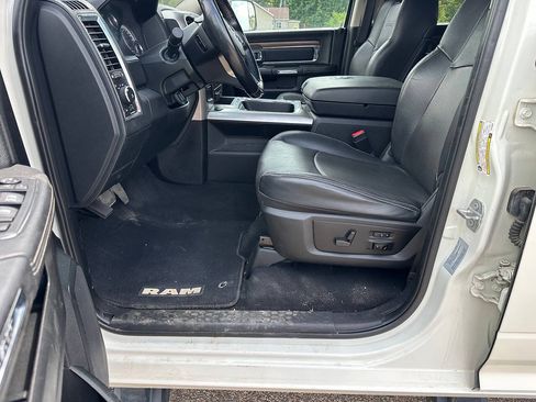 Used 2017 RAM 2500 Laramie w/ Sport Appearance Group AWD/4WD image 12