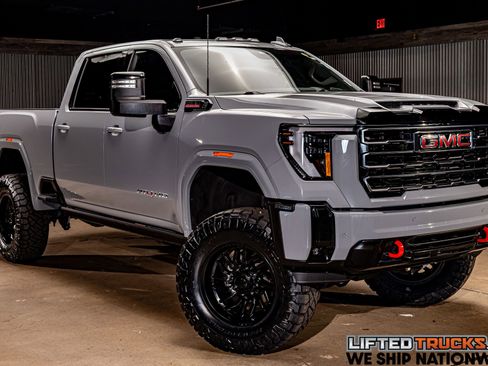 Used 2025 GMC Sierra 2500 AT4 w/ AT4 Premium Plus Package image 1