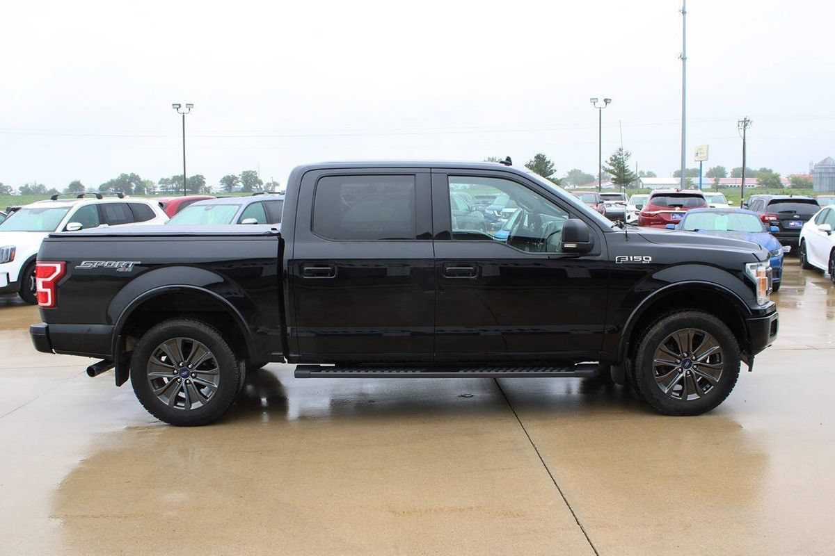 Used 2018 Ford F150 XLT w/ Equipment Group 302A Luxury AWD/4WD image 4