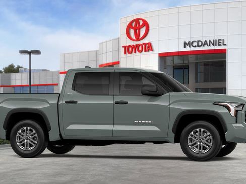 New 2026 Toyota Tundra SR5 AWD/4WD image 30