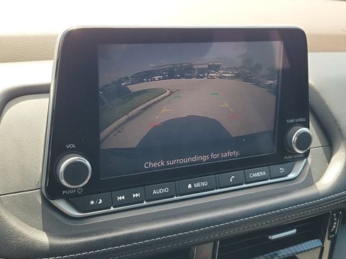 Used 2021 Nissan Rogue S FWD image 27