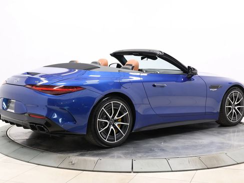 Used 2022 Mercedes-Benz SL 55 AMG 4MATIC image 4