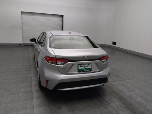 Used 2021 Toyota Corolla LE FWD image 6