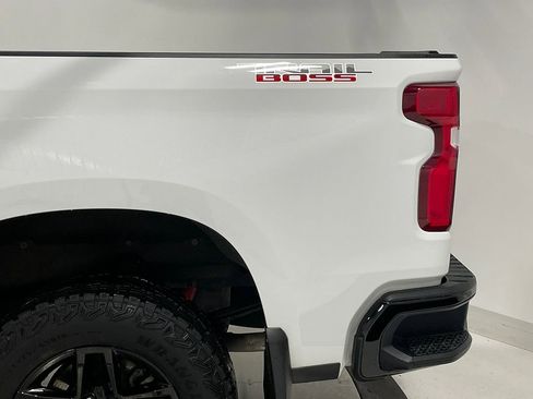 Used 2024 Chevrolet Silverado 1500 LT Trail Boss image 19