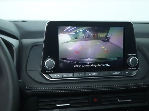 Certified 2026 Nissan Rogue SV image 30