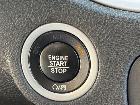 Used 2022 Dodge Charger SXT w/ Blacktop Package RWD image 27