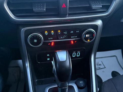 Used 2018 Ford EcoSport SE image 37