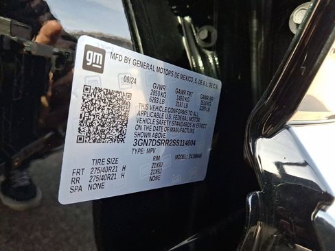 New 2025 Chevrolet Equinox EV RS AWD/4WD image 18