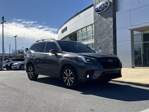 Certified 2023 Subaru Forester Limited image 10