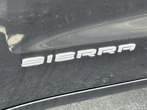 Used 2025 GMC Sierra 1500 SLT AWD/4WD image 10