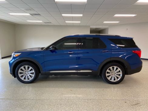 Used 2022 Ford Explorer Limited w/ Equipment Group 301A image 15