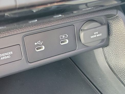 Used 2025 Honda Civic Sport image 28
