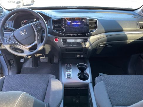 Used 2023 Honda Ridgeline Sport image 3