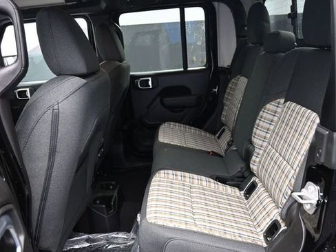 New 2026 Jeep Gladiator Sport AWD/4WD image 27