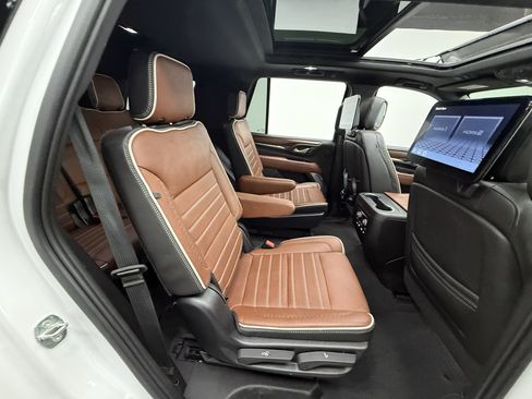 Used 2023 GMC Yukon Denali Ultimate image 26