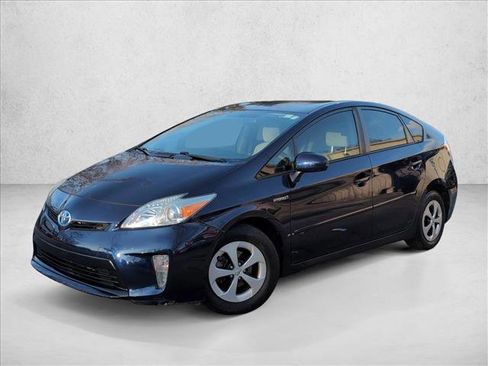 Used 2014 Toyota Prius Two image 21