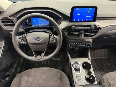 Certified 2024 Ford Escape Active AWD/4WD image 31