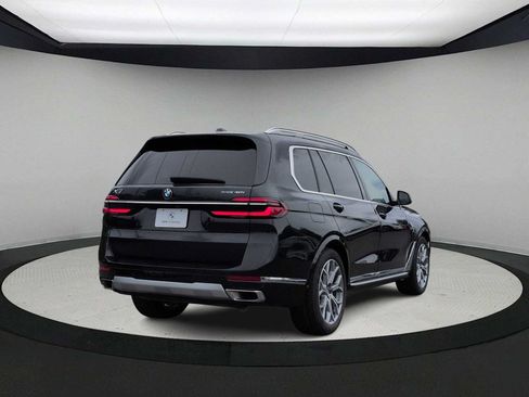 Used 2025 BMW X7 xDrive40i AWD/4WD image 8