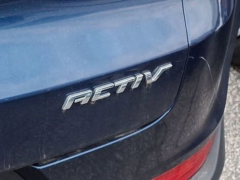 Used 2023 Chevrolet TrailBlazer ACTIV w/ Sun and Liftgate Package image 9