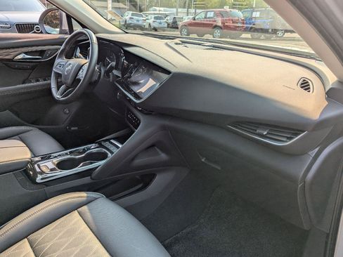 Used 2023 Buick Envision Avenir AWD/4WD image 42