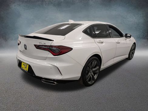 Used 2022 Acura TLX w/ A-SPEC Pkg FWD image 4