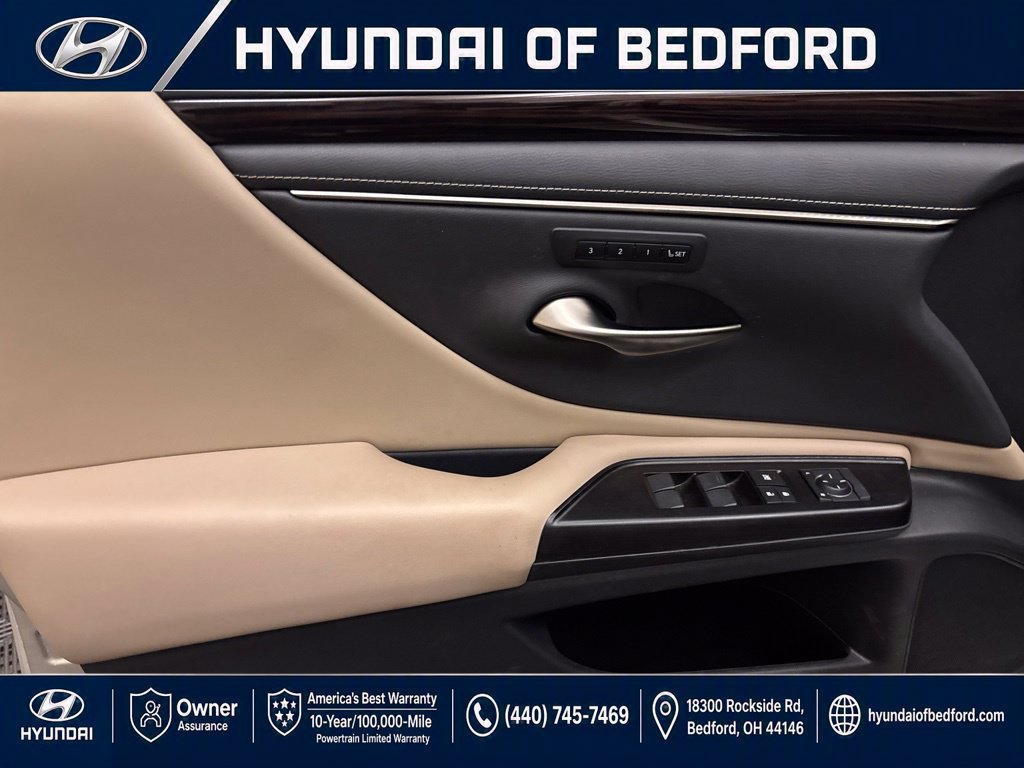 Used 2019 Lexus ES 350 w/ Premium Package FWD image 11