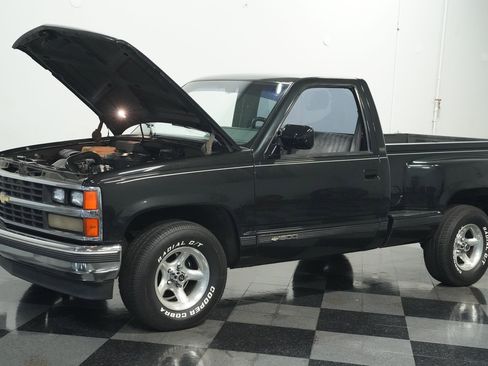 Used 1988 Chevrolet Silverado 1500 2WD Regular Cab image 28