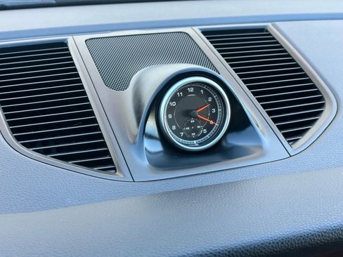 Used 2019 Porsche Macan image 33