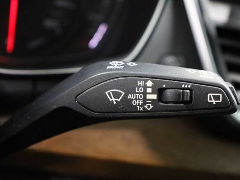 Used 2023 Audi Q5 2.0T Premium w/ Convenience Package image 28