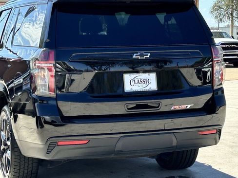 Used 2024 Chevrolet Suburban RST RWD image 6