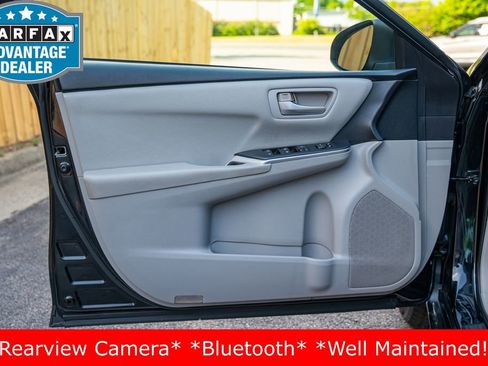 Used 2015 Toyota Camry LE FWD image 13