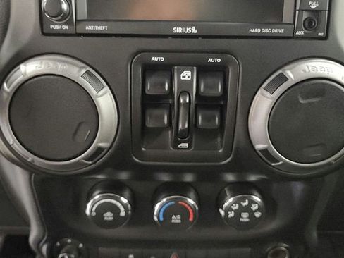 Used 2017 Jeep Wrangler Unlimited Sport AWD/4WD image 24