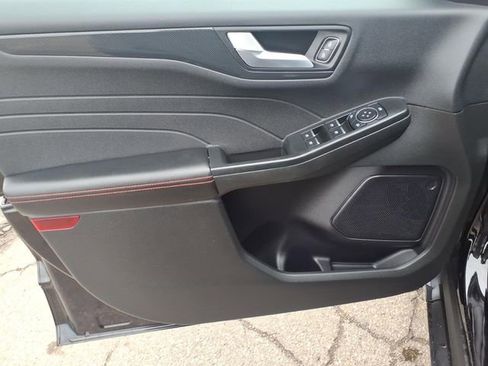 Certified 2023 Ford Escape ST-Line w/ Tech Pack #1 image 15