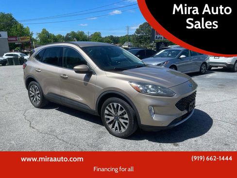 Used 2020 Ford Escape Titanium AWD/4WD image 1