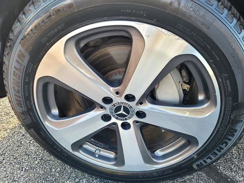 Used 2022 Mercedes-Benz GLC 300 4MATIC image 13