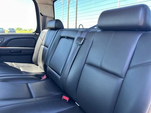 Used 2010 GMC Sierra 1500 SLT w/ SLT Convenience Package AWD/4WD image 21