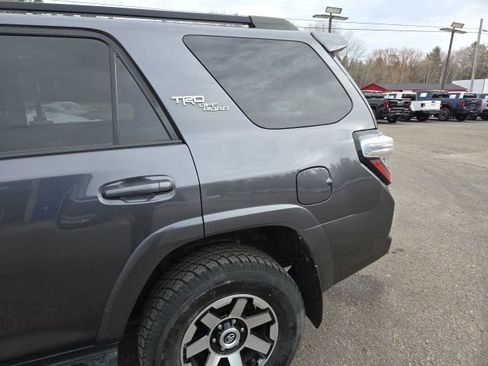 Used 2020 Toyota 4Runner TRD Off-Road image 35
