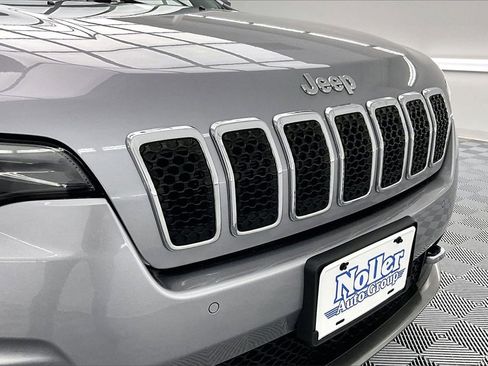 Used 2021 Jeep Cherokee Limited w/ Elite Package image 28